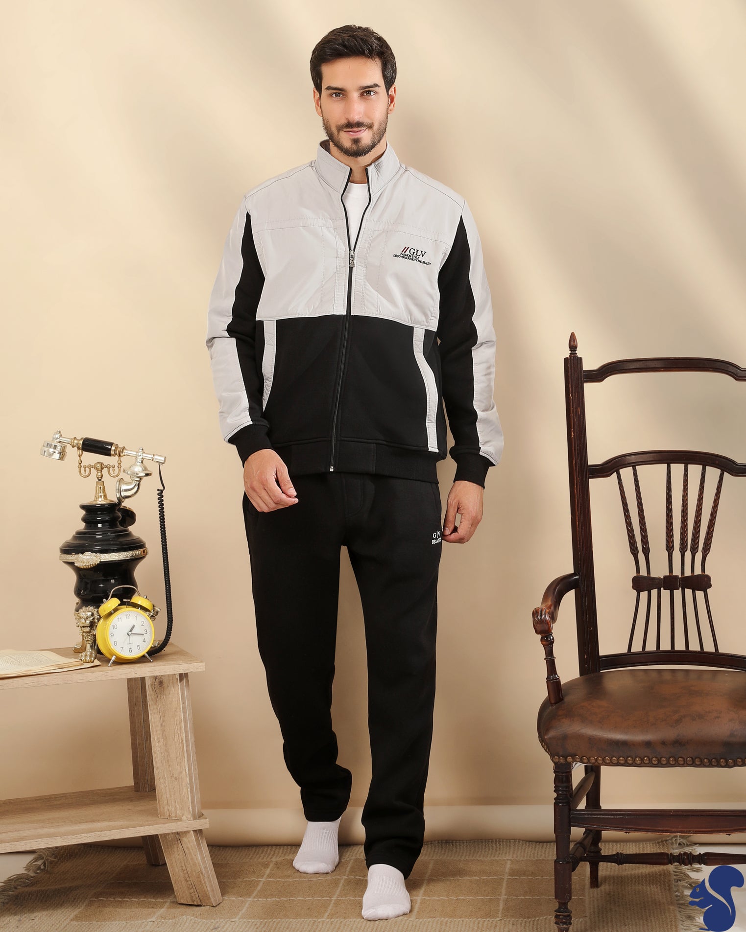 Pajamas with zipper collar and pockets 727